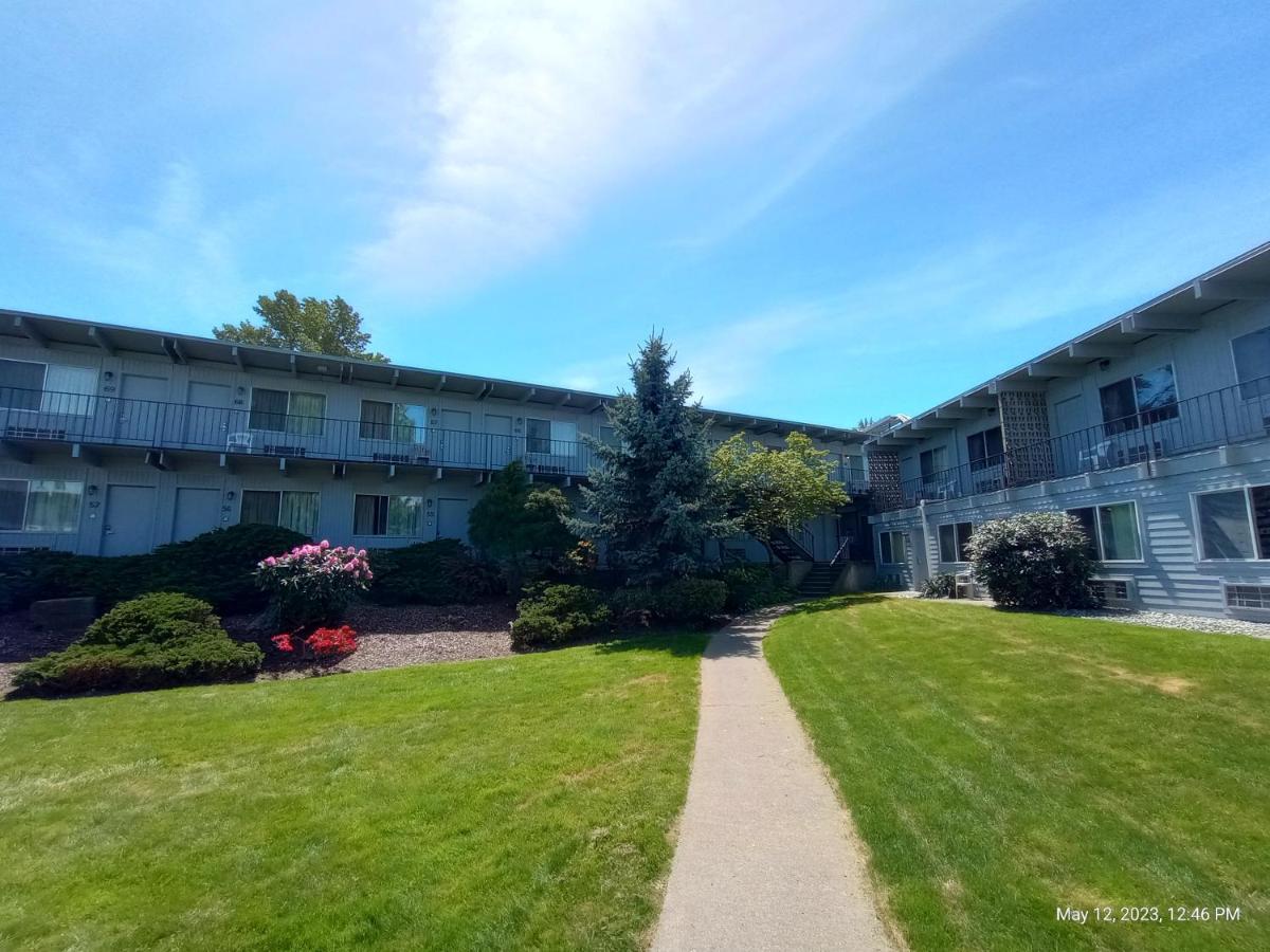 Cocusa Motel Берлингтон Экстерьер фото